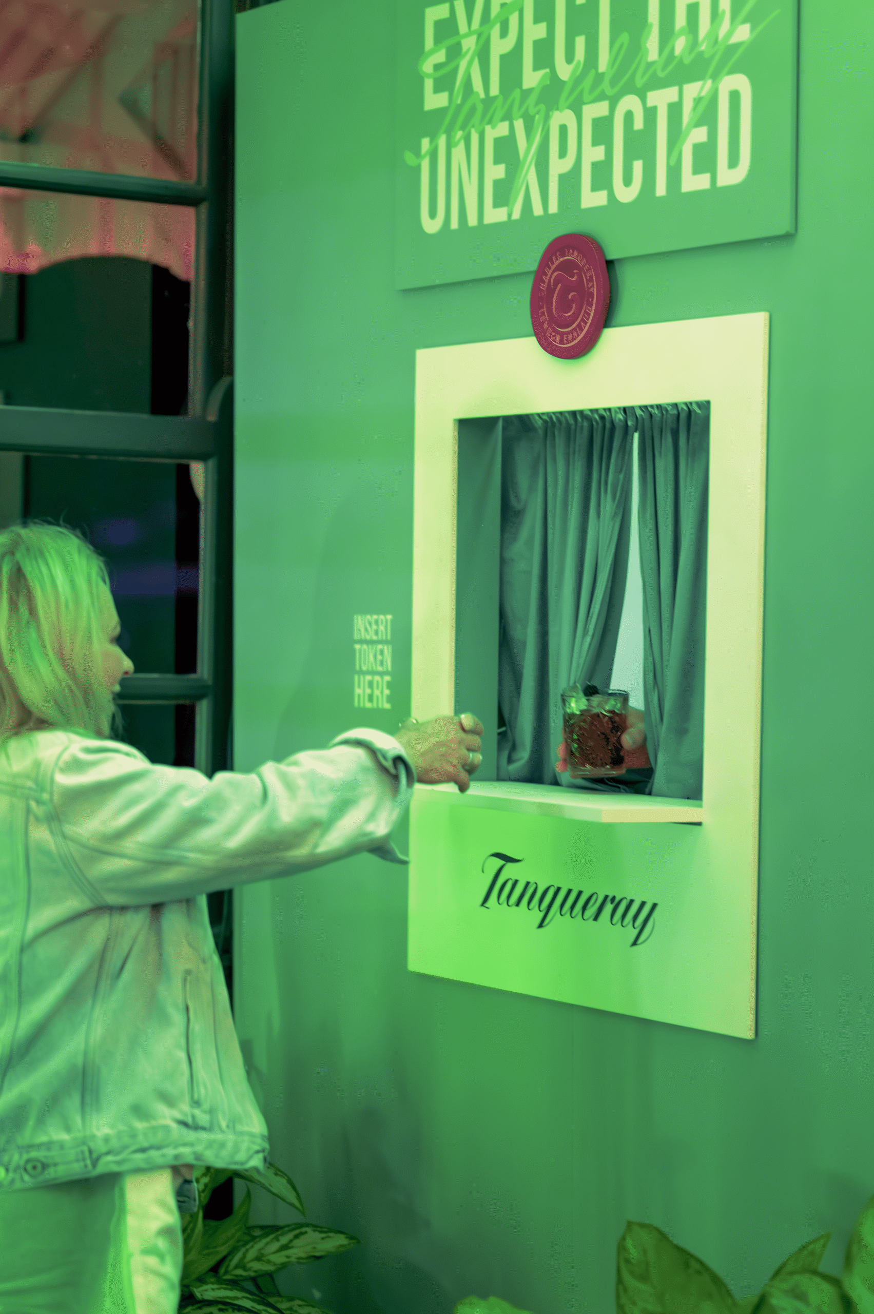 Tanqueray cocktail window