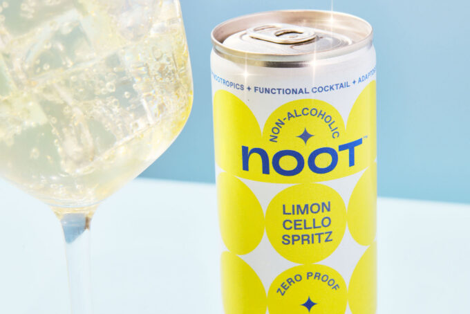 Noot Limoncello can and signature serve close up