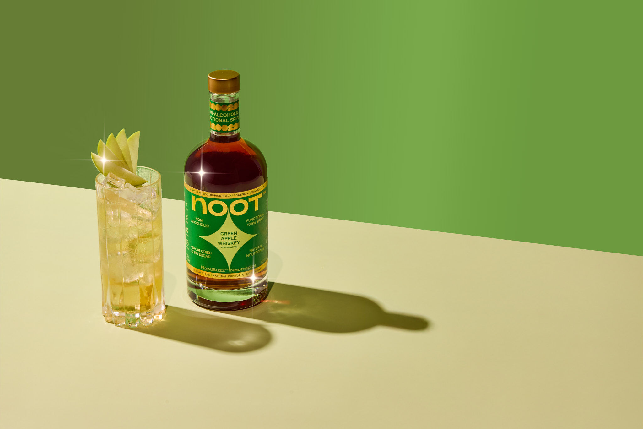 Green apple Noot green apple 'whisky' signature serve